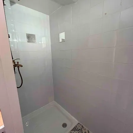 Duplex Lumineux Au Centre De 아파트